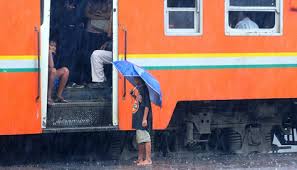 Stasiun surabaya gubeng (sgu) bersambung ke stasiun jember (jr). Kai Luncurkan Kereta Ranggajati Rute Cirebon Jember Bisnis Tempo Co