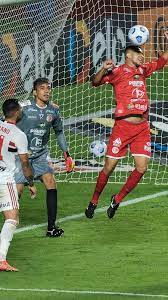 Precisando vencer por dois ou mais gols de diferença para seguir na copa do brasil, o são paulo levou um susto e saiu perdendo, logo aos 28 segundo de jogo, porém. Xjvr5azddo4oxm