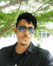 Kay Santos's Instagram, Twitter & Facebook