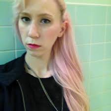 Beth McCloud (@Beth_Mccloud)