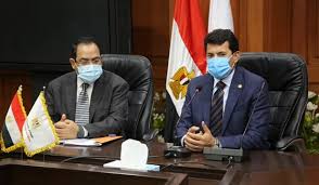 انتشر التعليم في مصر منذ عهد المصريين القدماء الذين ساهموا في اختراع الكتابة؛ وسجلوا اللغة المصرية القديمة بالكتابة الهيروغليفية، وفي عهدهم أنشئت «بر عنخ» أو بيت الحياة كأول مدرسة ومكتبة في تاريخ الإنسانية. ÙˆØ²ÙŠØ± Ø§Ù„Ø´Ø¨Ø§Ø¨ ÙˆØ§Ù„Ø±ÙŠØ§Ø¶Ø© ÙŠÙ„ØªÙ‚ÙŠ Ø±Ø¦ÙŠØ³ Ø§Ù„Ø¬Ù‡Ø§Ø² Ø§Ù„Ù…Ø±ÙƒØ²ÙŠ Ù„Ù„ØªÙ†Ø¸ÙŠÙ… ÙˆØ§Ù„Ø¥Ø¯Ø§Ø±Ø© Ø§Ù„Ù‡ÙŠØ¦Ø© Ø§Ù„Ø¹Ø§Ù…Ø© Ù„Ù„Ø¥Ø³ØªØ¹Ù„Ø§Ù…Ø§Øª