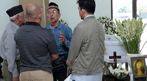 Yana zein merupakan salah satu aktris indonesia yang melambung setelah membintangi cintaku di rumah susun pada 1987. Ayah Setuju Makam Yana Zein Dipindah Showbiz Liputan6 Com