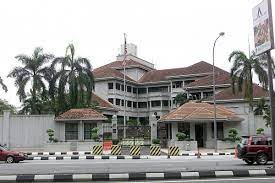 Visitors from kuching, malaysia can contact the embassy by phone: Malaysian Embassy In Brunei Vacancy