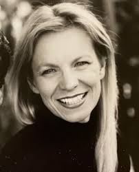 Love First: A Family's Guide to Intervention: Debra Jay, Jeff Jay:  9781982668983: Amazon.com: Books