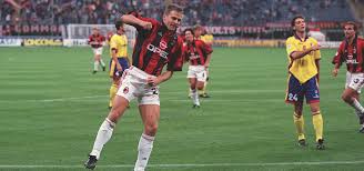Real madrid leyendas batte bologna fc legends 4 a. Tbt Oliver Bags In An Instant Ac Milan