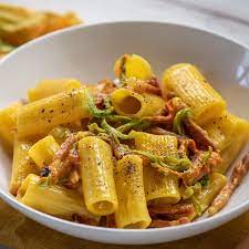 Maybe you would like to learn more about one of these? Rigatoni Speck E Fiori Di Zucca Video Piatti Di Cucina Ricette Ricette Di Cucina