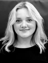 Say hello to Anna Zee, our latest BARSTOOLS AND BANDTALK Barstar. A  familiar voice