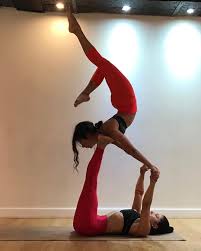 In our retreats, we share easy partner yoga poses like this one yogaposes8. Yoga Challenge Partner Easy Yoga Couple Challenge Partner Acro Yoga Yoga Friends Partner Yoga Challenge Yoga Par All Yoga Poses Yoga Poses Couples Yoga Poses