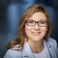 Sandra Siek's Instagram, Twitter & Facebook