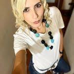 Shana Manning's Instagram, Twitter & Facebook