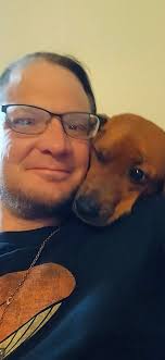 Can anyone make the image and stingrays non blurry?