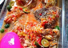 Shutterstock) rasanya perpaduan gurih, pedas dan asam. Resep Pecak Ikan Nila Mujair Mas Lengkap Resep Ikan Bu Mila