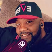 Former first lady Michelle Obama said she and her husband, Barack, respect  their daughter Malia dropping her last name "Obama" in professional  projects -- and praised how both of their daughters more