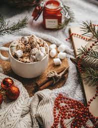 Preppy christmas, christmas feeling, merry little christmas, christmas music. Christmas Aesthetic Pictures Download Free Images On Unsplash