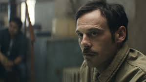 The wife of jailed mexican drug lord joaquín el chapo guzmán has been arrested in the us on suspicion of drug trafficking, us authorities say. Narcos Mexico Season 2 Scoot Mcnairy On Dea Agent S Ending Hollywood Reporter