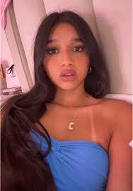 Jazmin Bell's Instagram, Twitter & Facebook