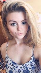 Francesca Floyd's Instagram, Twitter & Facebook