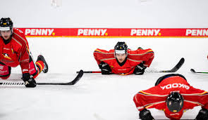 2021 lettland 2019 slowakei 2018 in dänemark 2017 in deutschland/frankreich 2016 in russland 2015 in tschechien 2014 in weißrussland 2013 in. Eishockey Wm Datum Termine Spielplan Ubertragung Im Tv Und Livestream