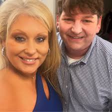 Help me out! Click the link below!