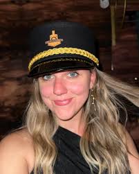 passenger by day 🌞 conductor at night 🌙