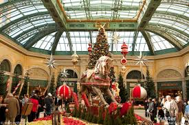 Las vegas is as resilient as they come and while the festivities aren't as busy as usual, there's still plenty of fun stuff this fall and winter to make the season merry and bright. Christmas Has Arrived In Las Vegas Oyster Com