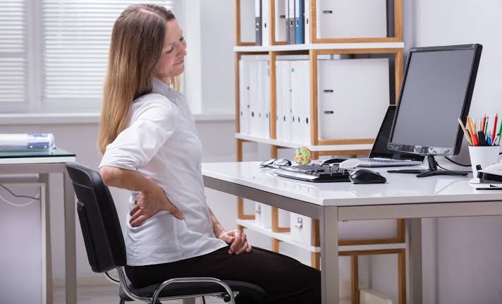 Is It Common to Have Pain on Only One Side of My Back? | Pain Control  Associates, LLC | Back Pain St. John