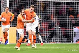 Het werd in het philips satdion in. Oranje Verliest Op Z N Duits Ondanks Doelpunt De Ligt Ajaxfanatics Nl Ajax Nieuws