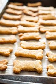 Vegdog veganes hundefutter für junge bis alte und natürlich sensible hunde. Peanut Butter Homemade Dog Treats Recipe The Happier Homemaker