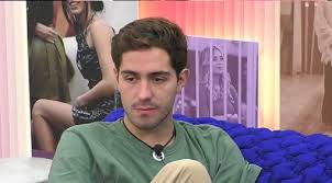 È proprio vero che appena smetti di cercare il tuo genitore 2, sarà lui a trovare te. Tommaso Zorzi Salta Fuori L Ex Fidanzato Kevin Di Chi Si Tratta