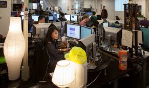 Builds software platforms for institutions. Palantir Technologies Intrigues Investors Despite Its Mysteries The New York Times