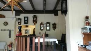Kaum vermutet, hinter einem wunderschönen biedermeierhaus ein garten in dem sie die seele baumeln und die gedanken schweifen lassen können. Tick Tack Cafe Restaurant Stahnsdorf Restaurant Bewertungen Telefonnummer Fotos Tripadvisor