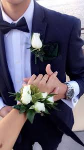 50 Matching Groom S Boutonniere And Bride S Wrist Flower Page 16 Of 56 Sciliy Prom Corsage And Boutonniere Prom Pictures Couples Corsage Prom