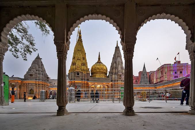 Dress code for darshan at Kashi Vishwanath Temple, Varanasi