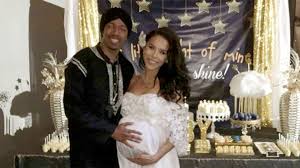Nick cannon has recently been accused of cruelty after fans caught wind of what names he and his partner, abby de la rosa, had given their twin while a lot of people know cannon for his comedy and acting, others know him for having a lot of kids. Nick Cannon Welcomes Son Golden Sagon Cannon With Brittany Bell