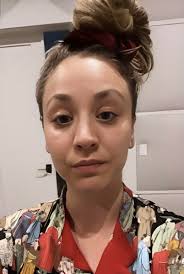 KaleyCuoco Official