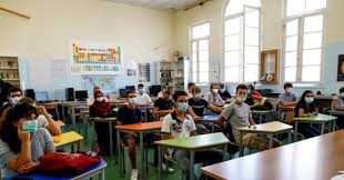Se dovessero servire nuove misure. Scuole Via Libera Dei Prefetti Al Rientro In Presenza Dal 7 Gennaio Per Gli Studenti Di Medie E Superiori Fino Al 15 Dad Al 50 Il Fatto Quotidiano
