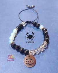 Los nativos del signo de escorpio puede que comiencen la semana invadidos por un tierno sentimiento de amor y paz universal. Manilla Cancer Signo Zodiacal