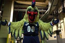 When the new orleans nba franchise decided to change its nickname from the hornets to the pelicans this offseason, it came with a mascot change. Internet Rallies Around Pelicans Terrifying New Mascot Pierre Bleacher Report Latest News Videos And Highlights