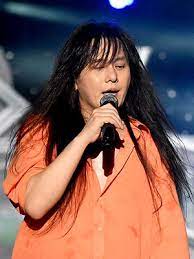 In september 2011 he joined the hit show i am a singer and with his long hair and charming dance move, he gained the title as rock unnie. Kim Kyung Ho Wikiwand