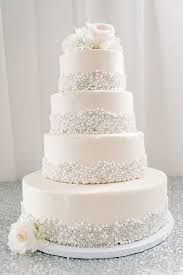 25 Fabulous Wedding Cake Ideas With Pearls Elegantweddinginvites Com Blog Wedding Cake Pearls Wedding Cakes Amazing Wedding Cakes