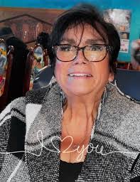 Ana Whitehead's Instagram, Twitter & Facebook