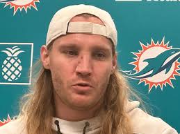 Dolphins' LB Andrew Van Ginkel broke his nose during the first quarter of  Sunday's win vs. the Jets and played with it the rest of the game with it.  No missed time