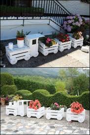 Verwandle Alte Kisten In Einen Zugpflanzer Willst Du Einen Fur Deinen Garten Deinen Einen Gardendecoration Kisten Verwan Alte Kisten Garten Garten Deko