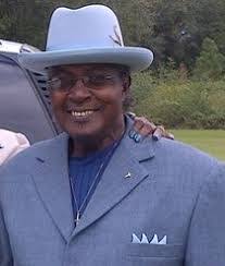 Robert Laster's Instagram, Twitter & Facebook