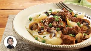 Ragout De La Saint Patrick Et Puree De Pommes De Terre De Christian Begin Recettes Iga Curieux Begin Saint Patrick Easy Stew Mashed Potatoes Beef Dishes