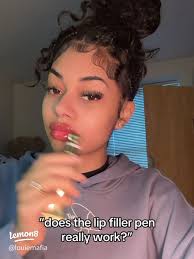 Achieve Plump Lips with the Extreme Lip Filler Pen