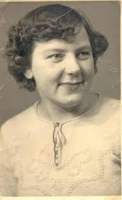 Can anyone sharpen this old family photo?