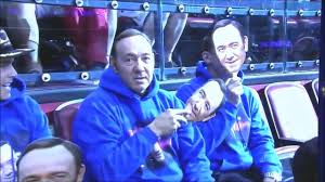 Kevin Spacey Avec Un Masque De Kevin Spacey Youtube
