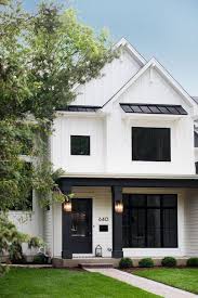 60 Awesome Farmhouse Exterior Design And Decor Ideas Modern Farmhouse Exterior House Designs Exterior White Exterior Houses