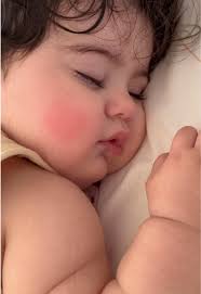 Bebés Niñas Tiernas